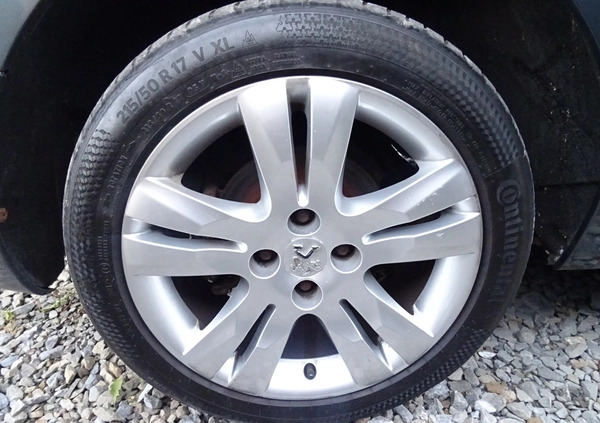 Peugeot 5008 cena 25000 przebieg: 226000, rok produkcji 2010 z Suraż małe 596
